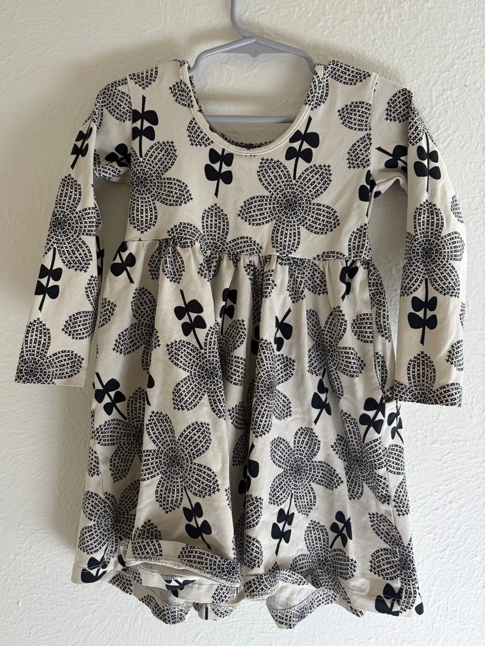 Hanna Andersson Black Floral Print Long-Sleeve Dress